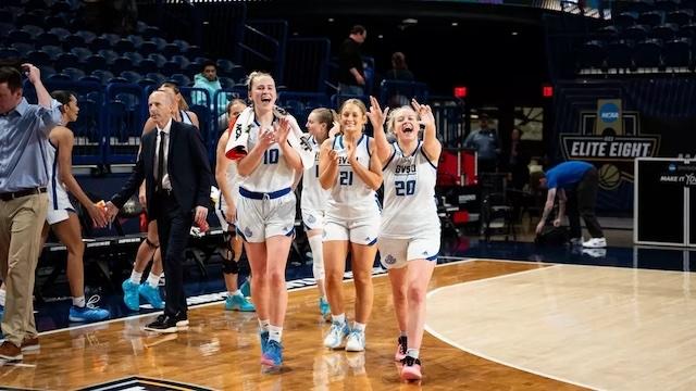 Grand Valley State hits the court after a national semifinals win.
